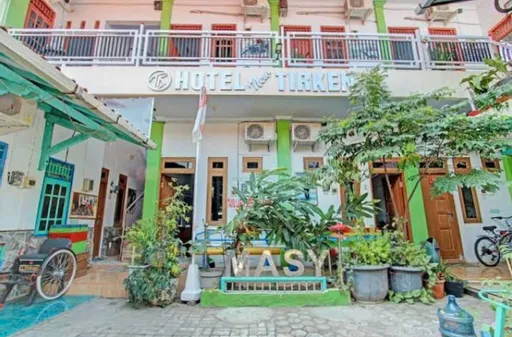 NEW TIRKEN HOTEL SYARIAH